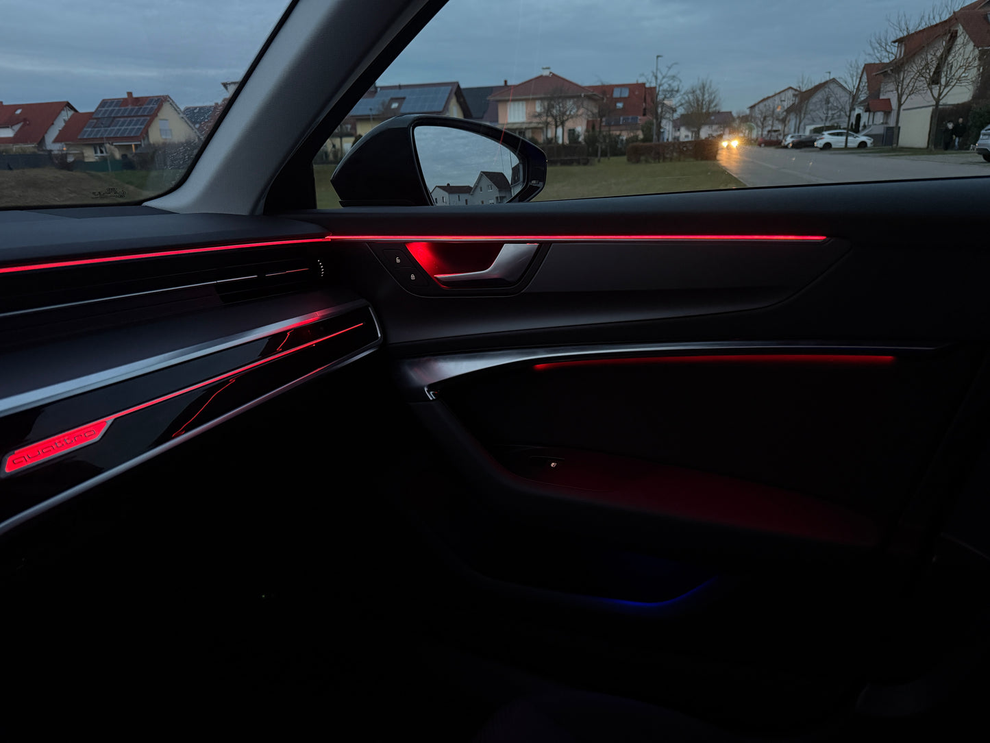 Ambientebeleuchtung für Audi A6 S6 RS6 C8/4K inkl. Einbau (Nachrüstung)