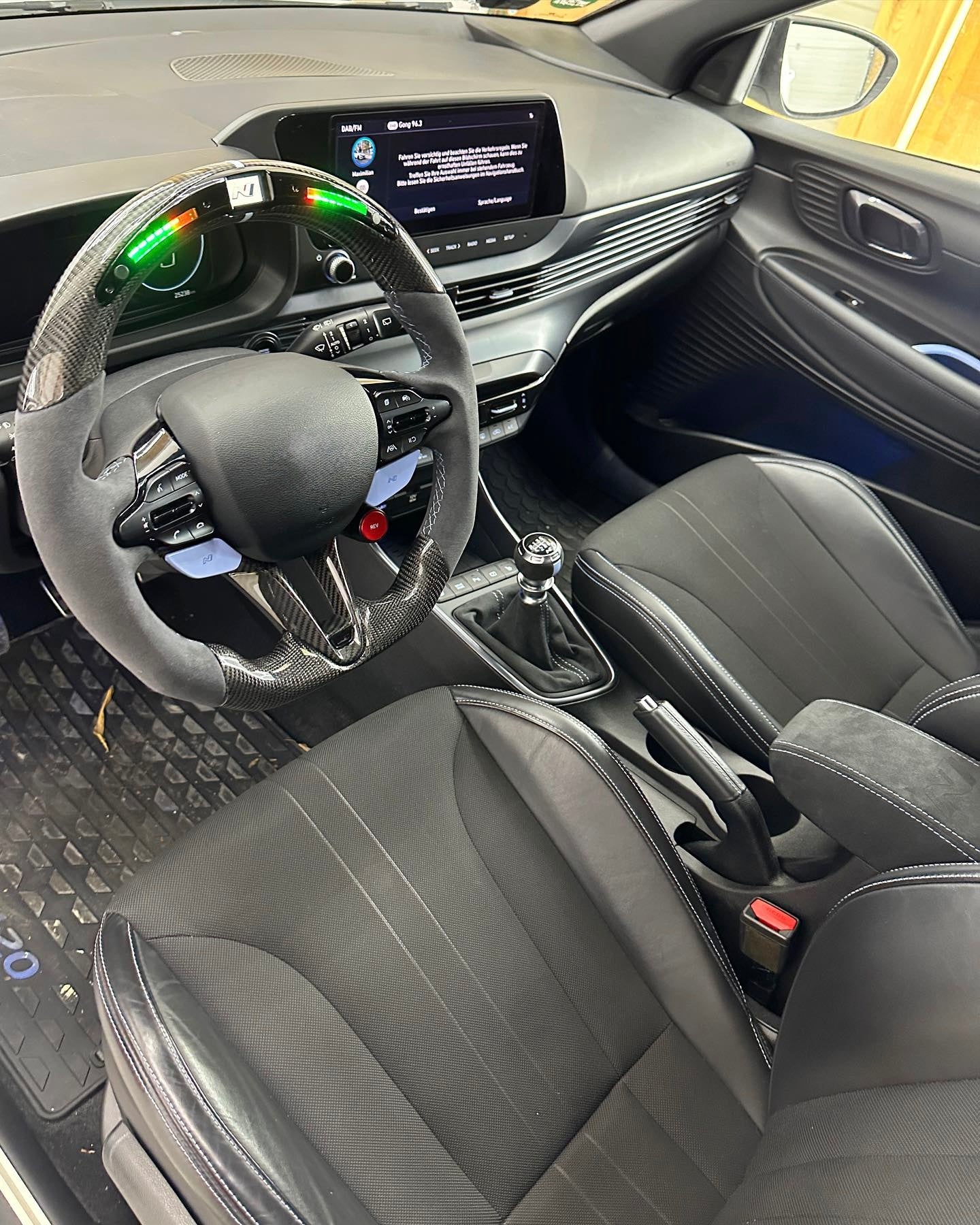 Hyundai carbon steering wheel